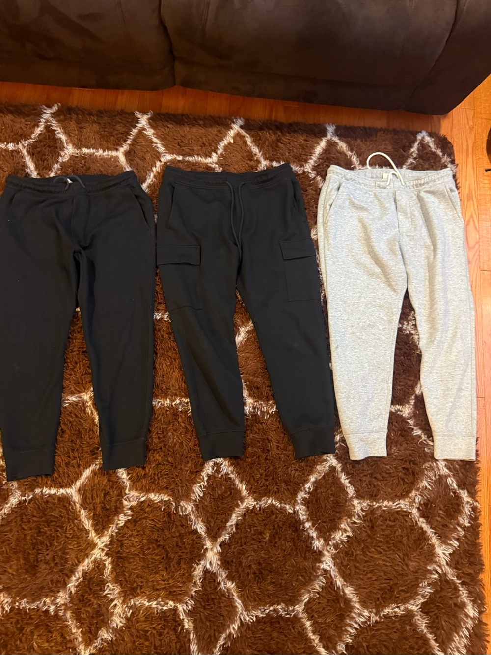 3 pair Used Men’s American Eagle sweatpants size Lg